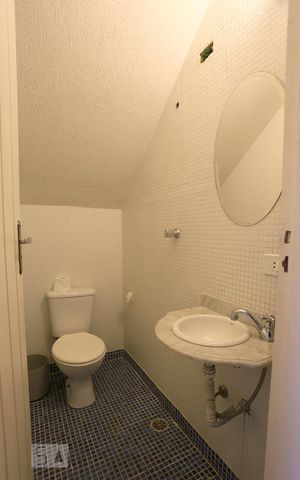 Casa à venda com 145m², 3 quartos e 2 vagasLavabo