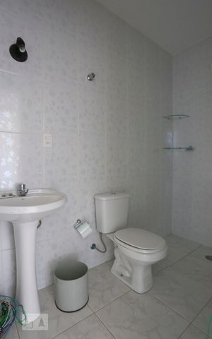 Casa à venda com 145m², 3 quartos e 2 vagasBanheiro do Corredor