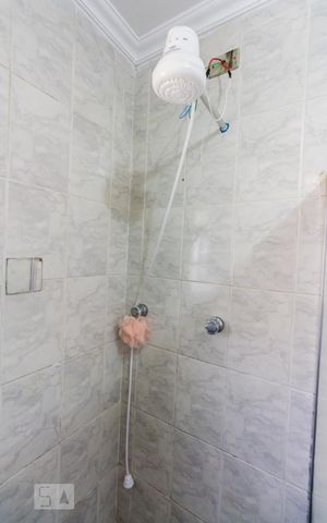 Casa à venda com 554m², 8 quartos e sem vaga Casa à venda com 554m², 8 quartos e sem vagaCasa 05 - Banheiro 01 Chuveiro
