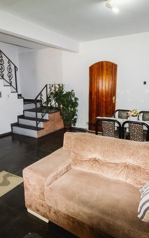 Casa à venda com 554m², 8 quartos e sem vaga Casa à venda com 554m², 8 quartos e sem vagaCasa 05 - Sala