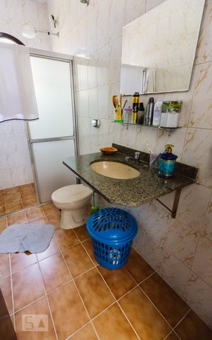 Casa à venda com 554m², 8 quartos e sem vaga Casa à venda com 554m², 8 quartos e sem vagaCasa 01 - Banheiro 02