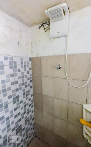 Casa à venda com 554m², 8 quartos e sem vaga Casa à venda com 554m², 8 quartos e sem vagaCasa 02 - Banheiro Chuveiro