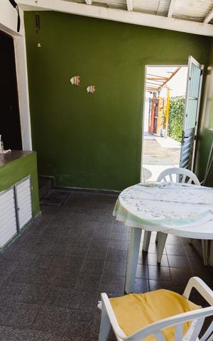 Casa à venda com 554m², 8 quartos e sem vaga Casa à venda com 554m², 8 quartos e sem vagaCasa 01 - Área de Serviço