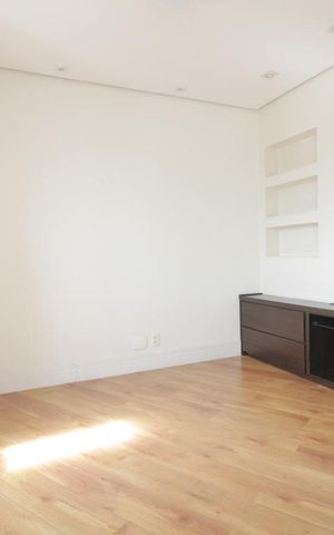 Apartamento para alugar com 112m², 2 quartos e 2 vagasSala