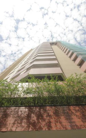 Apartamento para alugar com 112m², 2 quartos e 2 vagasFachada