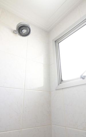 Apartamento para alugar com 112m², 2 quartos e 2 vagasChuveiro