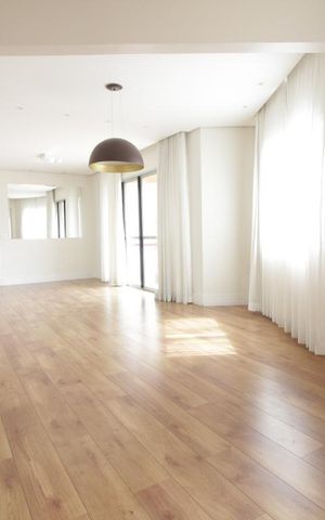 Apartamento para alugar com 112m², 2 quartos e 2 vagasSala