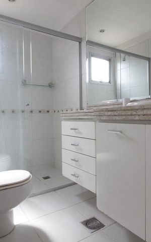 Apartamento para alugar com 112m², 2 quartos e 2 vagasBanheiro da suíte