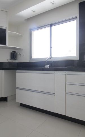 Apartamento para alugar com 112m², 2 quartos e 2 vagasCozinha
