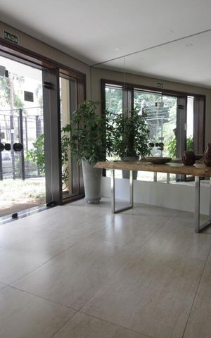 Apartamento para alugar com 112m², 2 quartos e 2 vagasHall social