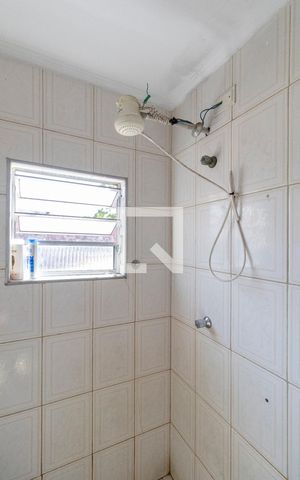 Casa para alugar com 175m², 5 quartos e 5 vagas Casa para alugar com 175m², 5 quartos e 5 vagasBanheiro 1