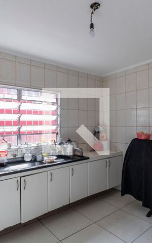 Casa para alugar com 175m², 5 quartos e 5 vagas Casa para alugar com 175m², 5 quartos e 5 vagasCozinha