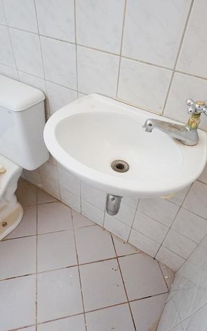Apartamento para alugar com 86m², 3 quartos e 2 vagas Apartamento para alugar com 86m², 3 quartos e 2 vagasDetalhe banheiro de serviço