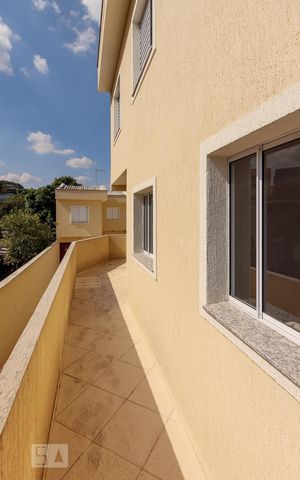 Casa de condomínio à venda com 53m², 1 quarto e sem vaga Casa de condomínio à venda com 53m², 1 quarto e sem vagaCorredor de entrada