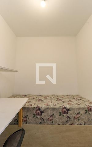 Casa à venda com 180m², 3 quartos e 2 vagasQuarto de Serviço