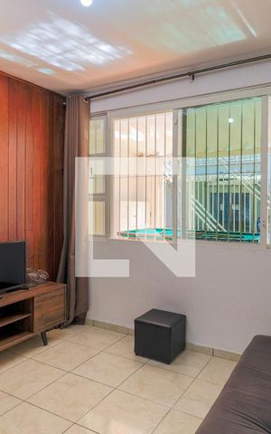 Casa à venda com 180m², 3 quartos e 2 vagasSala