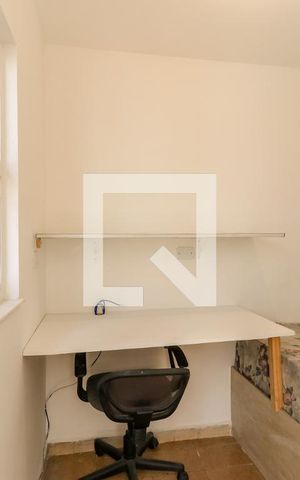 Casa à venda com 180m², 3 quartos e 2 vagasQuarto de Serviço