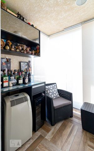 Apartamento à venda com 60m², 2 quartos e 1 vagaVaranda