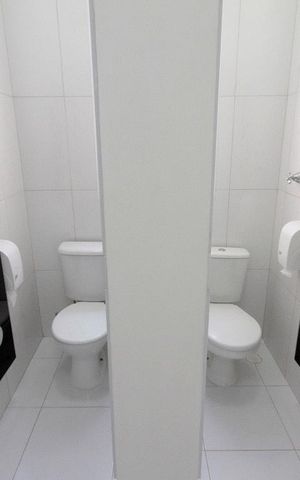 Apartamento à venda com 130m², 2 quartos e sem vagaBanheiro
