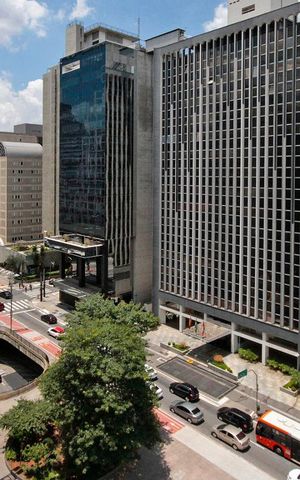 Apartamento à venda com 130m², 2 quartos e sem vagaVista