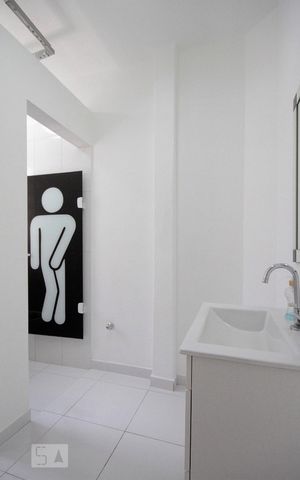 Apartamento à venda com 130m², 2 quartos e sem vagaBanheiro