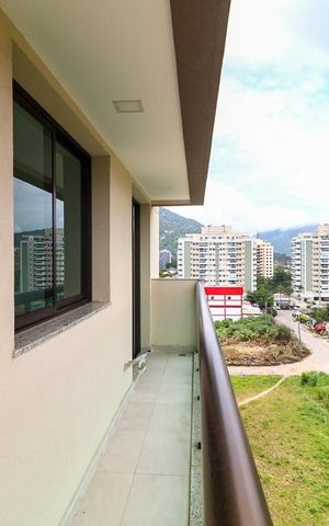 Apartamento à venda com 75m², 2 quartos e 1 vaga Apartamento à venda com 75m², 2 quartos e 1 vagaVaranda