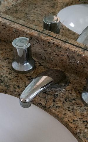 Apartamento à venda com 46m², 2 quartos e 1 vaga Apartamento à venda com 46m², 2 quartos e 1 vagaBanheiro