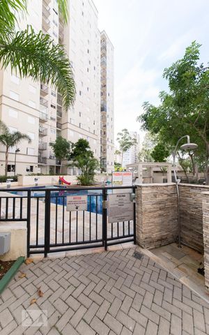 Apartamento à venda com 50m², 2 quartos e 1 vaga Apartamento à venda com 50m², 2 quartos e 1 vagaPiscina
