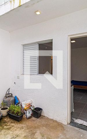Casa de condomínio para alugar com 23m², 1 quarto e sem vaga Casa de condomínio para alugar com 23m², 1 quarto e sem vagaÁrea externa