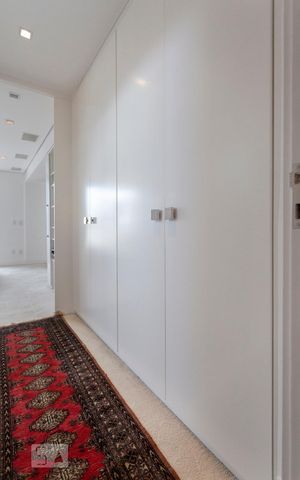 Apartamento à venda com 260m², 1 quarto e 2 vagasCloset
