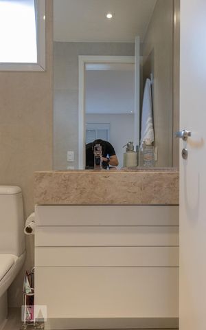 Apartamento à venda com 140m², 3 quartos e 2 vagas Apartamento à venda com 140m², 3 quartos e 2 vagasBanheiro 1 Suite 1