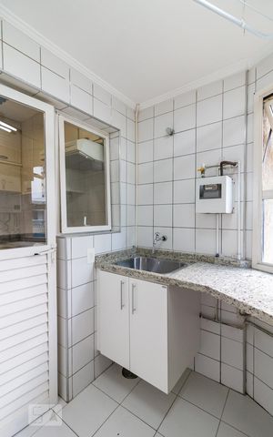 Apartamento para alugar com 64m², 2 quartos e 1 vagaÁrea de serviço