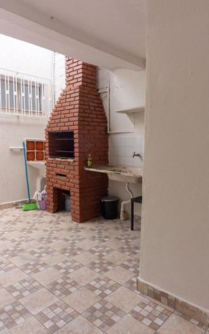 Casa à venda com 148m², 2 quartos e 1 vagaQuintal