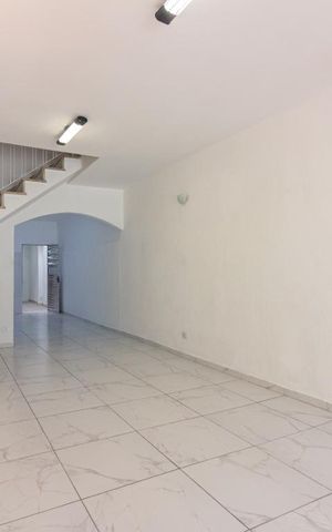 Casa à venda com 148m², 2 quartos e 1 vagaSala