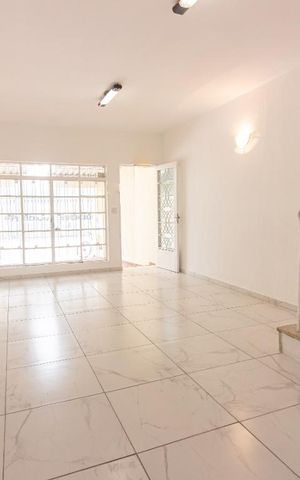 Casa à venda com 148m², 2 quartos e 1 vagaSala