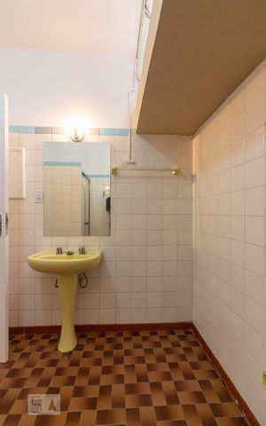 Casa à venda com 148m², 2 quartos e 1 vagaBanheiro