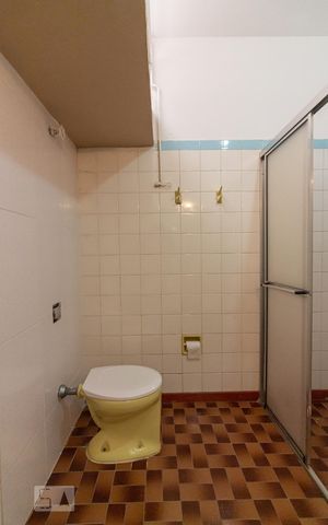 Casa à venda com 148m², 2 quartos e 1 vagaBanheiro