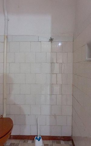 Casa à venda com 148m², 2 quartos e 1 vagaBanheiro
