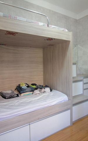 Casa de condomínio à venda com 155m², 3 quartos e 3 vagasQuarto 2