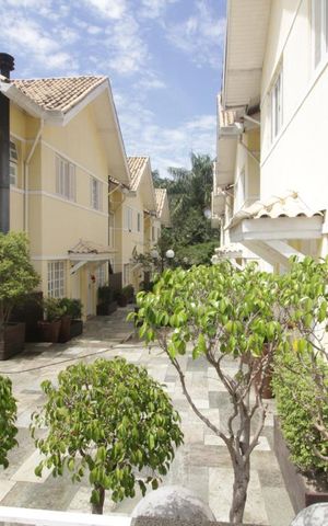 Casa de condomínio à venda com 155m², 3 quartos e 3 vagasÁrea comum