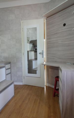 Casa de condomínio à venda com 155m², 3 quartos e 3 vagasQuarto 2