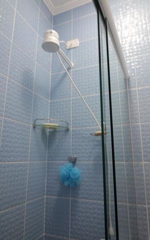 Casa de condomínio à venda com 155m², 3 quartos e 3 vagasChuveiro