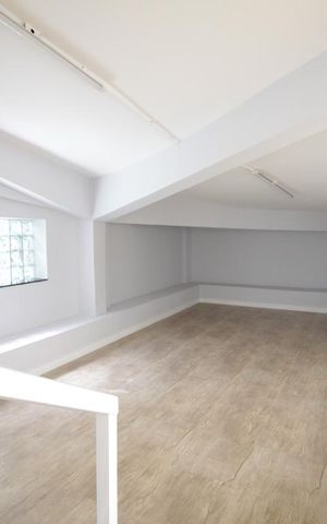 Casa de condomínio à venda com 155m², 3 quartos e 3 vagasÁrea comum - Salão de festas