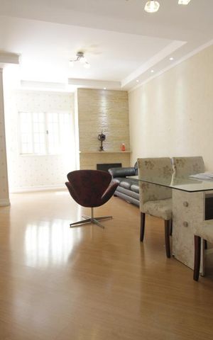 Casa de condomínio à venda com 155m², 3 quartos e 3 vagasSala