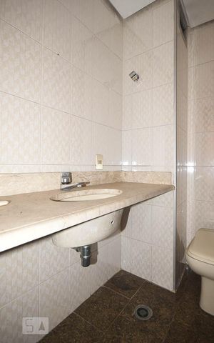 Apartamento para alugar com 622m², 4 quartos e 4 vagas Apartamento para alugar com 622m², 4 quartos e 4 vagasLavabo