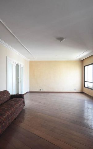 Apartamento para alugar com 622m², 4 quartos e 4 vagas Apartamento para alugar com 622m², 4 quartos e 4 vagasSala