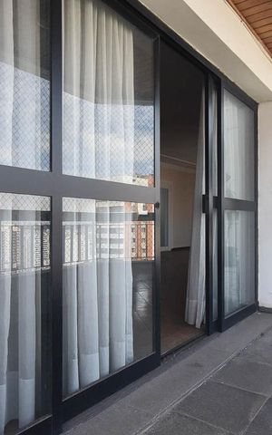 Apartamento para alugar com 622m², 4 quartos e 4 vagas Apartamento para alugar com 622m², 4 quartos e 4 vagasVaranda