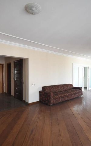 Apartamento para alugar com 622m², 4 quartos e 4 vagas Apartamento para alugar com 622m², 4 quartos e 4 vagasSala