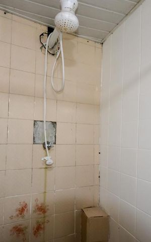 Casa à venda com 45m², 1 quarto e 1 vaga Casa à venda com 45m², 1 quarto e 1 vagaBanheiro