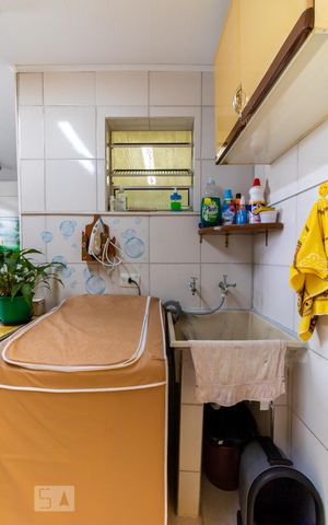 Casa à venda com 70m², 2 quartos e 2 vagas Casa à venda com 70m², 2 quartos e 2 vagasÁrea de Serviço